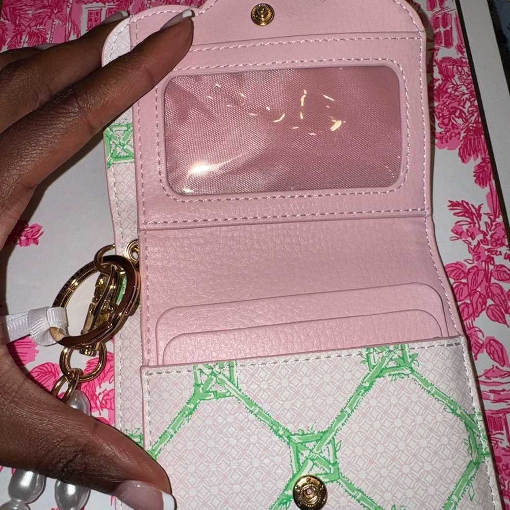 Lilly Pulitzer Pink Muse Card Case! - Picture 3 of 4
